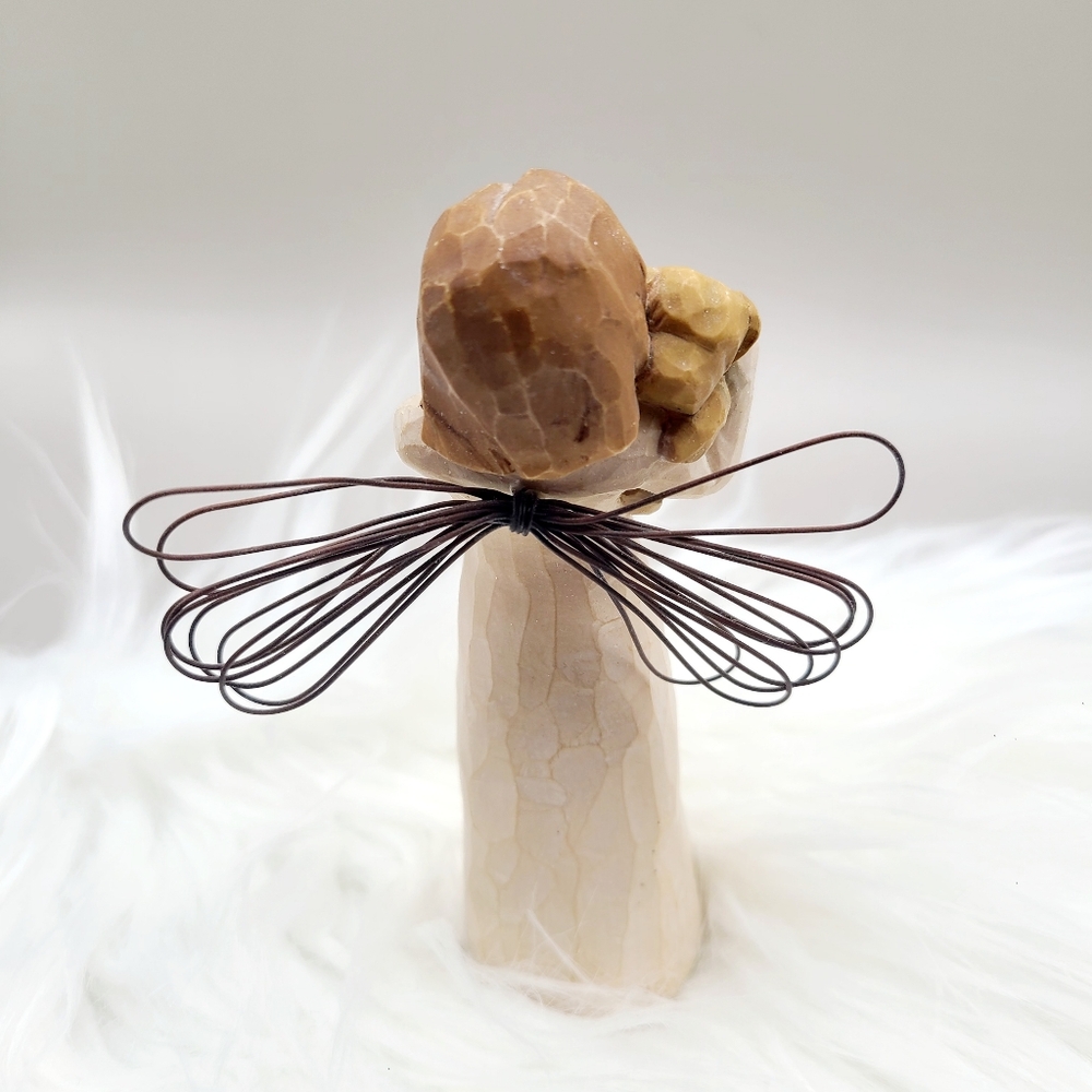 Willow Tree Angel of Friendship Holding Dog - Picture 3 of 4